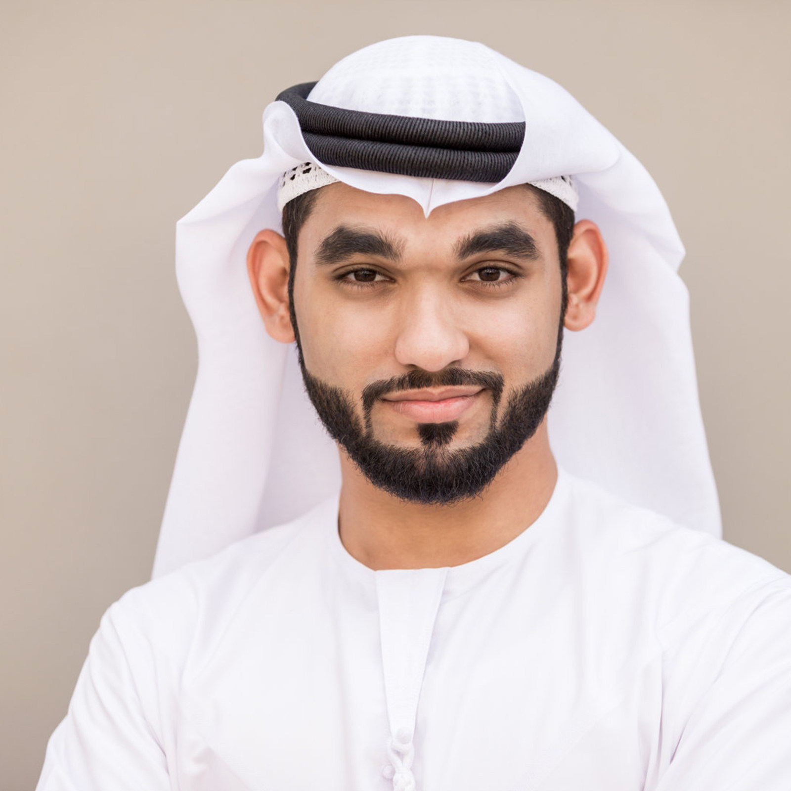 Men Accessories In Dubai - ผ้าโพกศีรษะแบบอาหรับสำหรับผู้ชาย ทำจากขนสัตว์ ระบายอากาศได้ดี ดีไซน์พู่ถักแบบดูไบ ผ้าโพกผมสไตล์ตะวันออกกลาง อุปกรณ์เสริมสำหรับชุดแต่งกาย
