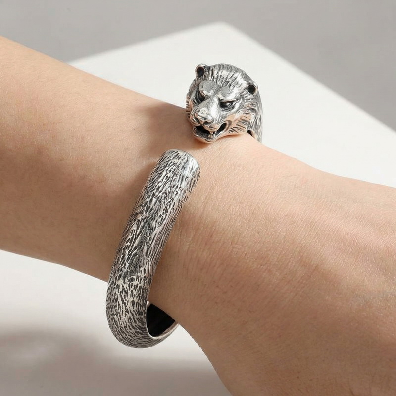 กำไลข้อมือสแตนเลสสตีลรูปหัวหมา - Men Accessories Bd บทวิจารณ์และราคา